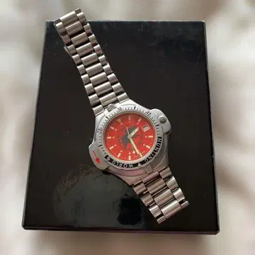 헌팅월드 컴퍼스 손목시계 방수