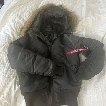 ALPHA INDUSTRIES MA-1 자켓 SMALL