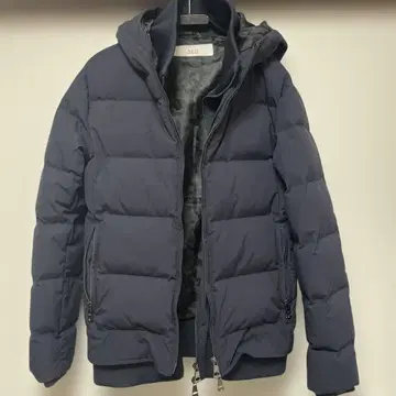 새상품급 AKM 네이비 템포 후드 부착 레이어드 다운 자켓