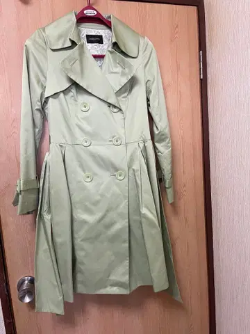 JUSGLITTY 그린 계열 트렌치코트 S