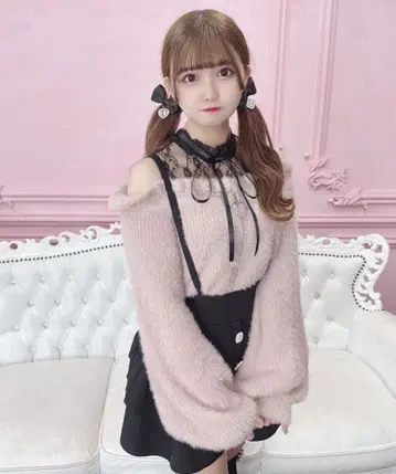 MARS 어깨 트임 샤기 니트탑 핑크