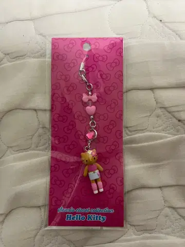 산리오 클로젯 컬렉션 헬로키티 스트랩