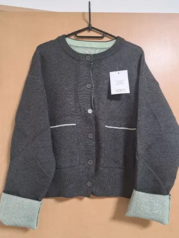 바이컬러 니트 가디건 LIAN 좋아하는 분 그레이 그린