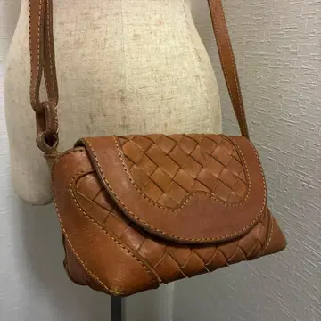 브라운 뜨개질 숄더백