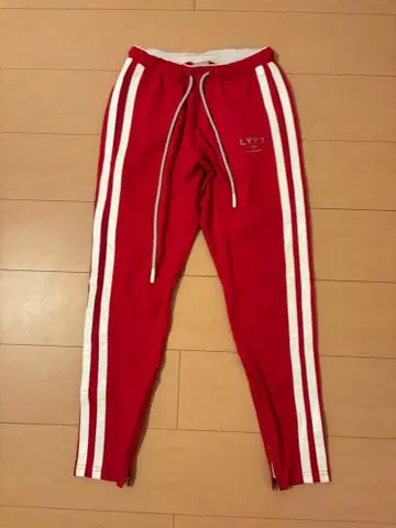 LYFT 레드 스트라이프 조거 팬츠