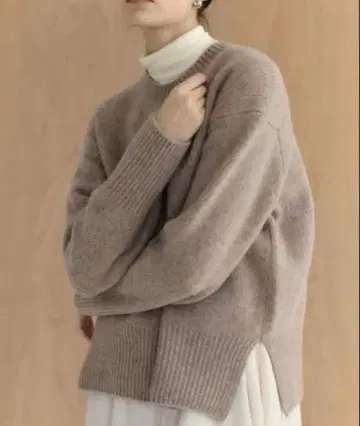 새상품급 YONFA 램스울 크루넥 풀오버