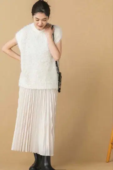 새상품급 Gready Brilliant 샤기 니트 베스트