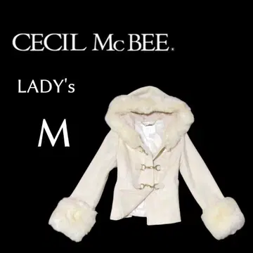 M 사이즈 CECIL MC BEE 세실 맥비 숏코트 화이트 컬러
