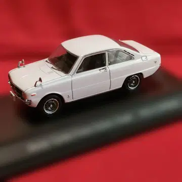 마쓰다 파밀리아 프레스트 Rotary coupe 1/43