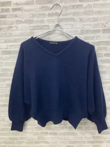 새상품급 이타리야 니트 스웨터