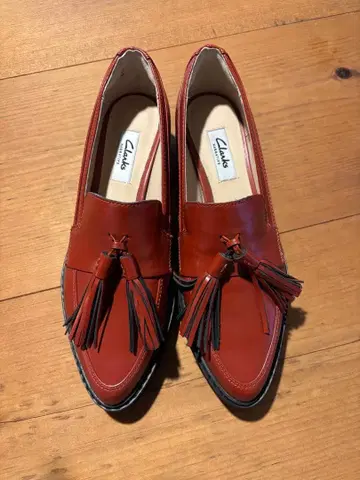 새상품 Clarks 브라운 태슬 로퍼 클락스