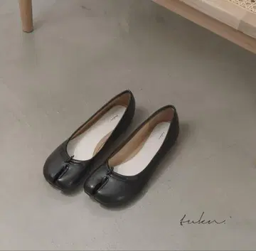 tukun. 타비 펌프스 타비 신발 블랙 23cm