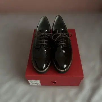 오리엔탈 트래픽 브라운 통굽 로퍼 LL