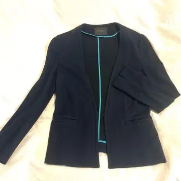 투모로우랜드 네이비 노카라 자켓