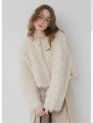 [ 미사용 새상품 ] 메종 드 돌체 wavy cardigan 아이보리