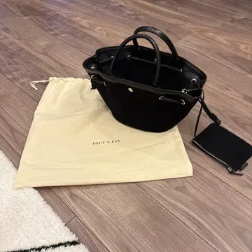 TOUT Y EST 투티에 코키 미니백 mini 블랙