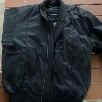 Standard Member 블랙 점퍼 LL