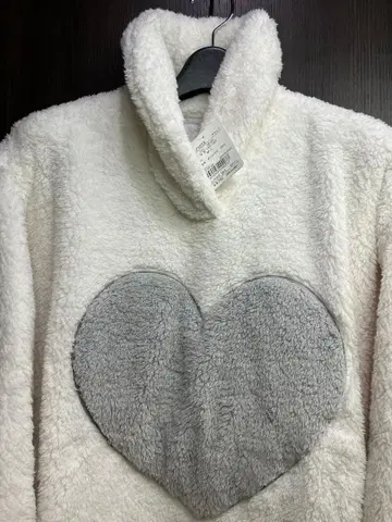 새상품 문탄 나르에 후와후와 모코모코 룸웨어 화이트