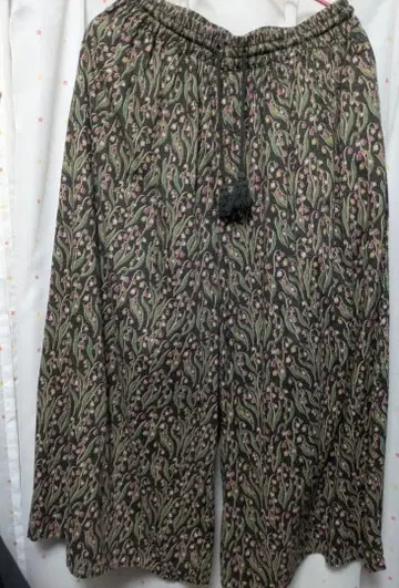 TSUBARU 꽃무늬 가우초 팬츠