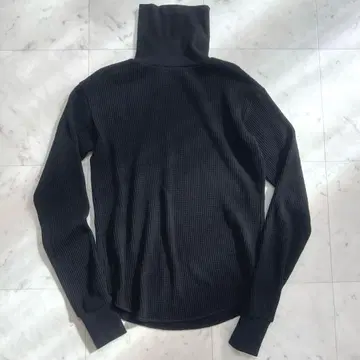 인 더 마켓 고품질 와플 상의 터틀넥 롱 슬리브 블랙