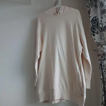 쭈리 후드 풀오버 IENA