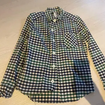 체크 무늬 플란넬 셔츠