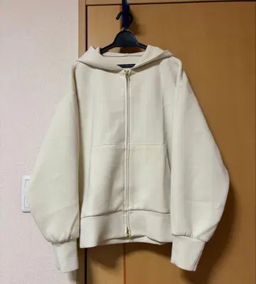 UNFILO 앤피로 워셔블 경량 후드티 M 사이즈