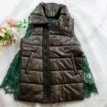 컨디션 최상 Sacai 다운 베스트 레이스 절개 도킹 레어 숄카라