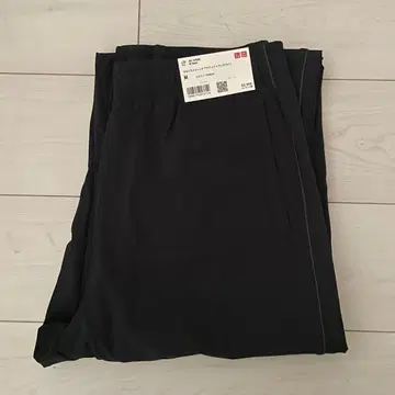 새상품 UNIQLO 울트라 스트레치 액티브 트랙 팬츠 블랙 M