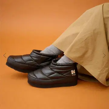 새상품 KLOGG PUFFY MINI BOOTS 23cm