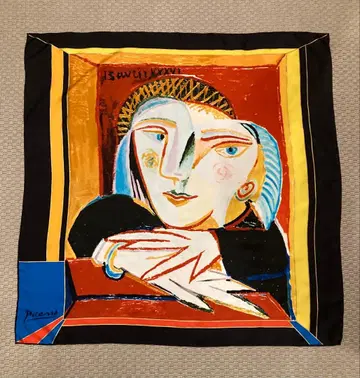 미사용 피카소 대형 실크 스카프 Woman by the Window