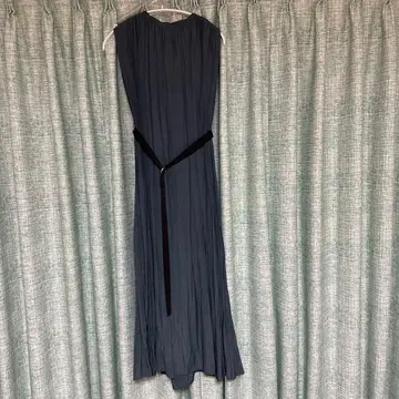 [미사용 새상품] allureville 슬리브리스 원피스