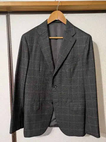 EDIFICE 카노니코 소재 윈도페인 수트