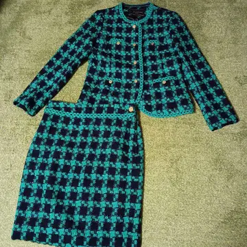 새상품급 DEUXIEME CLASSE 격자 트위드 라메 골드 버튼 수트