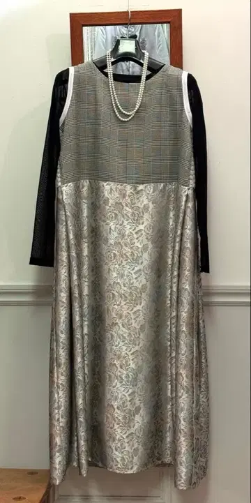 가을/겨울 가슴과 등 다른 원단 슬리브리스 롱 원피스 (핸드메이드)