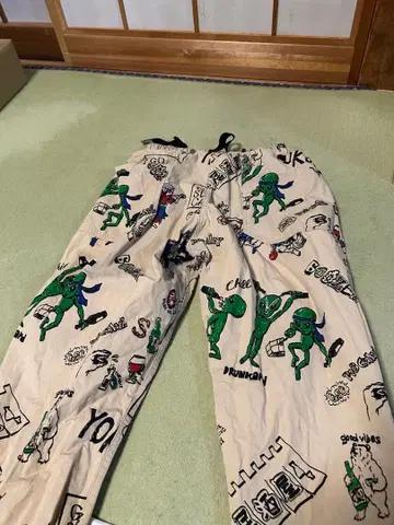 고 슬로우 카라반 그래픽 팬츠 사이즈 1