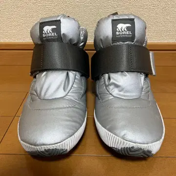 SOREL 방수 실버 스니커즈 US7 24cm 소렐