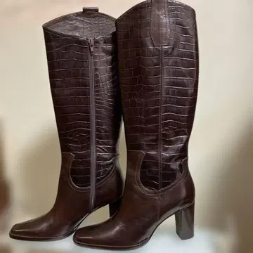 미사용 새상품 노이에 퓨전 다크 브라운 가죽 롱 부츠 24cm