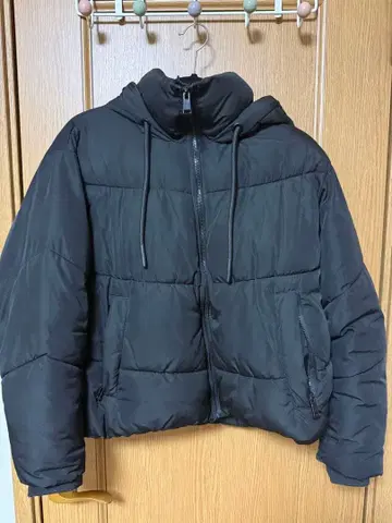 ZARA 후디드 퍼프 자켓 S 사이즈 블랙