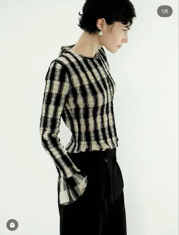 CLANE SHIRRING DESIGN BLOUSE