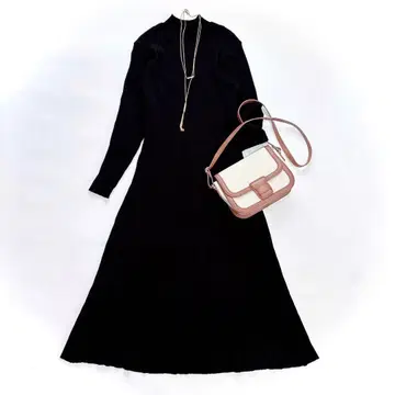 새상품급 CLOCH 크로셰 리브 니트 원피스 롱 기장 블랙 2