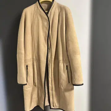 베이지 무스탕 코트 이탈리아제