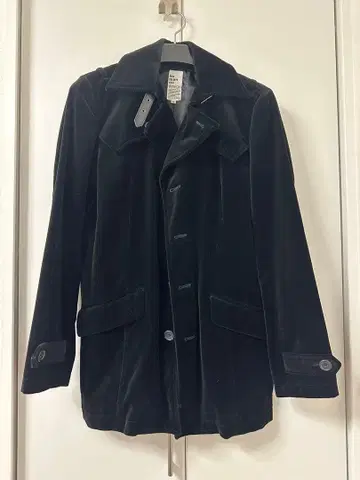 남성용 벨벳 코트 블랙 세만틱 디자인