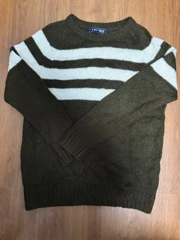 NII 올리브 그린 스트라이프 니트 L