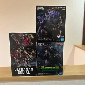 고질라, 울트라맨, 가메라 피규어