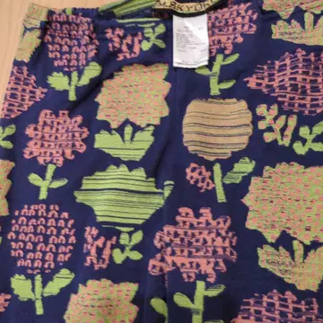 꽃무늬 네이비 레깅스 M&KYOKO 사토 섬유