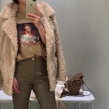 베이지 보아 자켓 플리스 소재