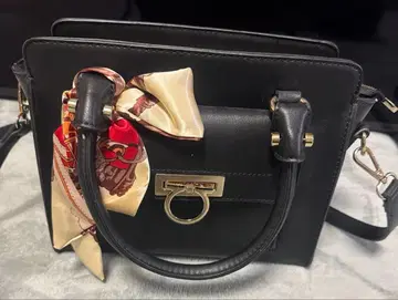 블랙 가죽 핸드백 스카프 포함 숄더 포함