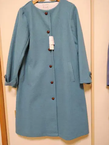 새상품 택 포함 셀프 서비스 코트