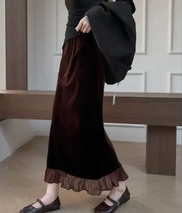 Diosfront 백 슬릿 프릴 절개 벨로아 스커트